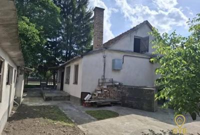 Vânzare casă în centrul localitatii Biharkeresztes (Ungaria) - 1