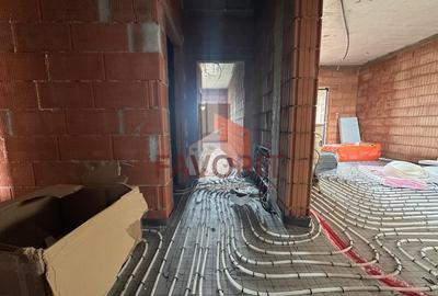 3 camere | 83 mp | Gradina proprie 50 mp | Bloc nou | dressing | 2 bai - 9