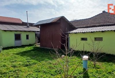 Casa individuala cu 5 camere Parter + Etaj in Ronat - 20