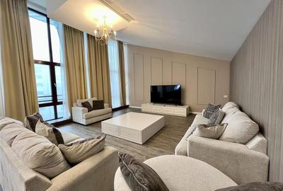 Apartament cu 6 camere decomandat, mobilat în Poiana Brașov