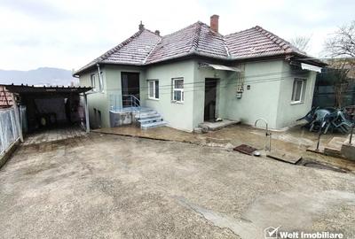 Casa cu 3 intrari separate, front la doua strazi, zona Cordos - Dambu Rotund - 1