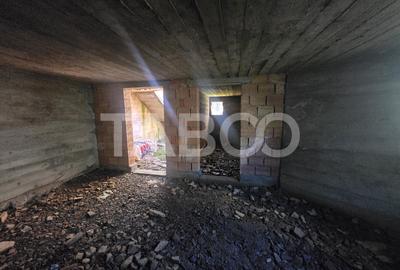 Teren de vanzare 436mp intravilan cu fundatie cu proiect casa Rasinari - 6