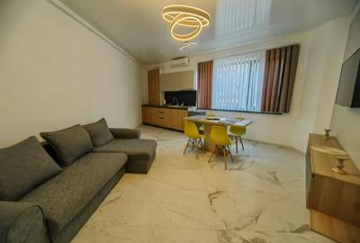 Apartament cu 2 camere decomandat, mobilat în Central