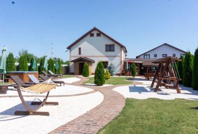 Complex Comercial de Lux –  3 Vile, Salon Evenimente și 2 Piscine - 9
