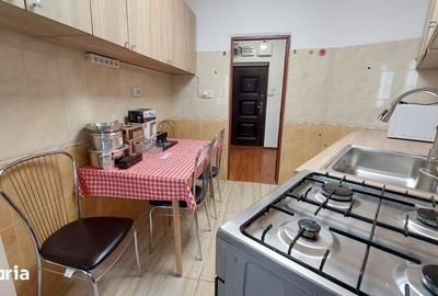Închiriere Apartament cu 2 camere, renovat, etaj 2, balcon inchis, Titan metrou - 8