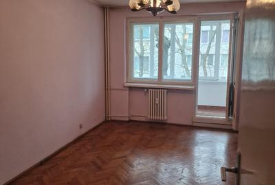 De Vanzare apartament 3 camere decomandat etaj 1 George Enescu - 1