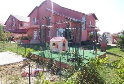 Casă individuală cu 6 camere în Pipera