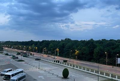Apartament cu 2 camere, mobilat în Central