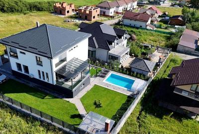 Vilă superbă, 328mp utili, D+P+E, garaj, piscină, SPA, fitness - 1