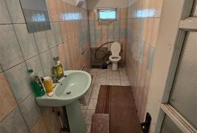 Casa locuibila de vanzare (3 camere, baie, bucatarie, teren) la 28 km de Iasi - 6