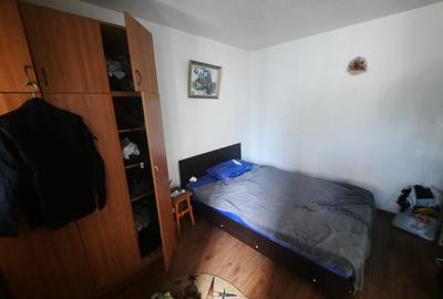 Apartament cu 2 camere, etajul 3/4, zona Podu Ros - 6