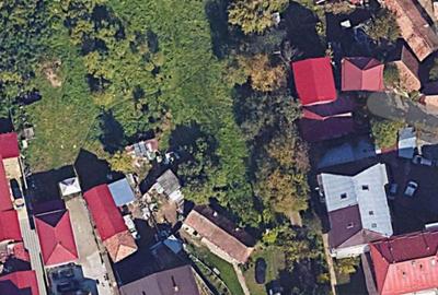 Teren Construcții intravilan de 2450 mp, în Florești