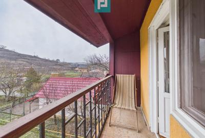 Vilă stil montan, 270 mp, teren 3000 mp - 36