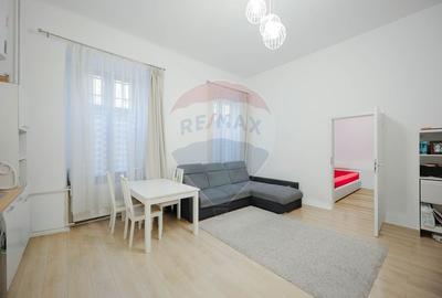 Apartament cu 3 camere de vânzare, ultracentral - 11
