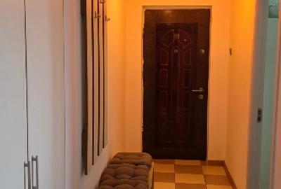 Apartament cu 4 camere decomandat în Floreasca