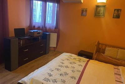 Apartament 4 camere , zona centrala - Inspectoratul Scolar ,suprafata 109 mp , e - 3