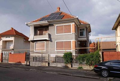 Casa cu 5 camere si 2 garaje in Caransebes - 2