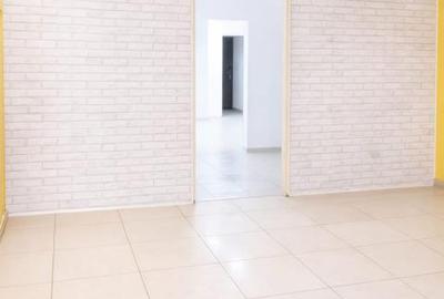 Inchiriez spatiu comercial 80 mp zona Belvedere Nicolina - 1