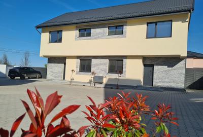 Otopeni-Casa 4 camere, spatioasa.Proiect rezidential central, finalizat. Doar 2! - 22