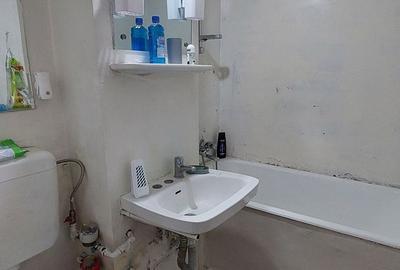TITAN, apartament 2 camere decomandat, et.3, metrou 1 Decembrie - 14