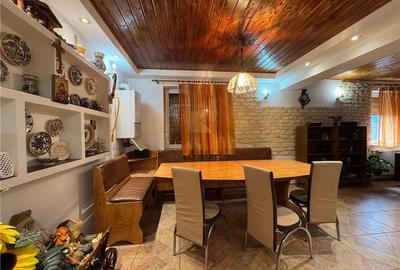 Refugiu de vis in Busteni – casa cocheta cu teren generos si priveliste spectacu - 10