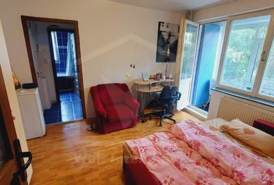 Apartament cu 2 camere semidecomandat, mobilat în Gheorgheni