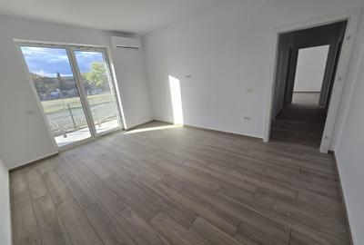 Apartament cu 2 camere decomandat în Girocului