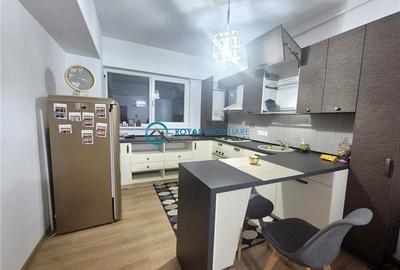 Royal Imobiliare - Vanzare apartament 2 camere zona 9 Mai - 11