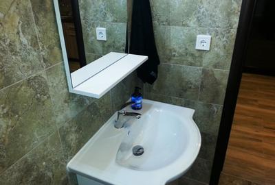 Apartament in casa triplex, parcare in curte.Semicentral pe str.Minerilor nr50B. - 16