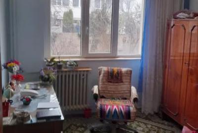 Apartament 3 Camere,Titan,Auchan,bl.reabilitat,parter/4,DECOMANDAT,Liber - 2