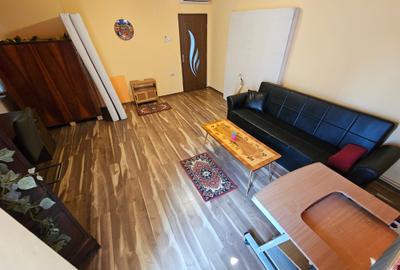 Apartament de vânzare, 2 camere, 72 mp, zona Piața Abator - 1