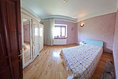 Inchiriez apart 3 camere  central - 5