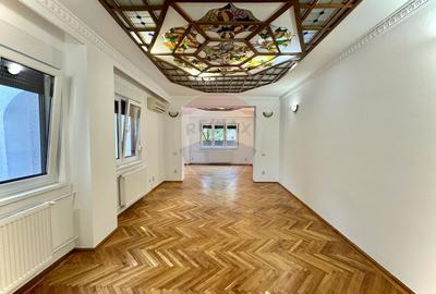 Casa / Vila cu 7 camere de vanzare în zona Domenii - 1