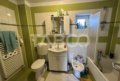 Casa 2 corpuri P+M si P+1 spatiu comercial 70 mpu la strada 2 garaje - 13