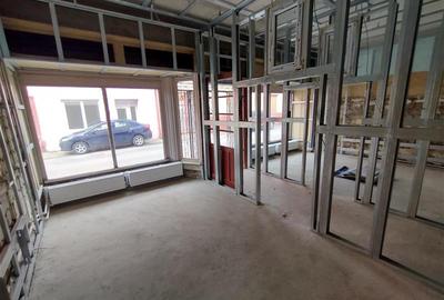 Oravita, Spatiu Com. (Apartament) 89MP, Zona Centrala, Pret Negociabil - 7