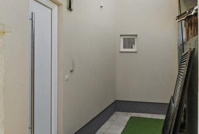 Vila sector 1 - 300mp - P+2+M - 11 camere - Chitila - 16