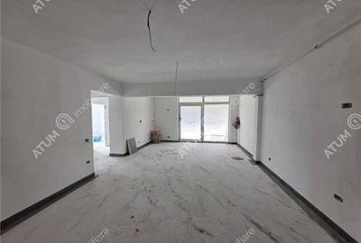 Apartament cu 3 camere semidecomandat în Aeroport