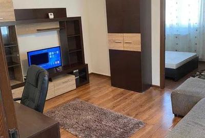 Apartament cu 2 camere semidecomandat, mobilat în Gheorgheni