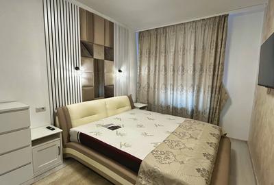 Apartament cu 3 camere decomandat, mobilat în Central