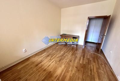 Apartament cu 3 camere Deco Foste proprietati CETATE Piata Finisat Nemobilat - 15