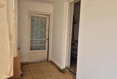 CET - Cumpenei - casa modesta cu teren generos - 9
