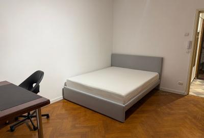 Garsonieră semidecomandată în Gara de Nord