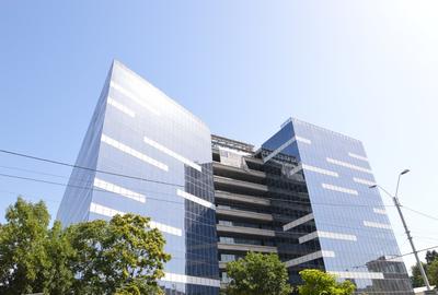 Birou, 5000 mp în Romană