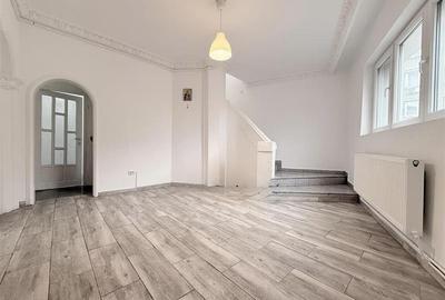 Vila moderna de inchiriat - 250 mp + 100 mp curte-Podul Grant - 3