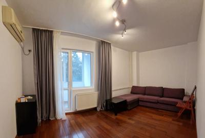 Apartament cu 2 camere decomandat, mobilat în Titan