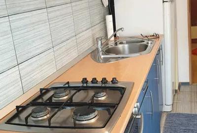 Garsoniera, decomandata, 42 mp, AC, parc aproape, 13 Septembrie - 3