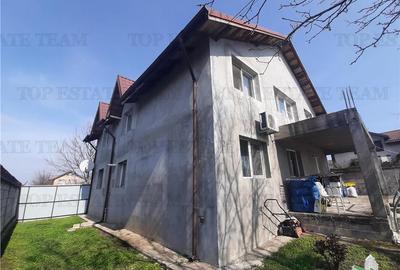 Casa spatioasa cu 8 camere si teren de 801 mp - ideala pentru 2 familii - 16