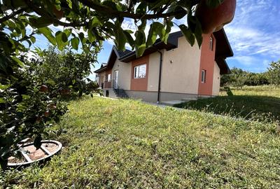 Casă individuală cu 4 camere în Frumoasa