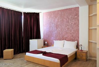Mamaia Nord - Langa Mare, pensiune la cheie, 11 camere, 9 bai! - 11