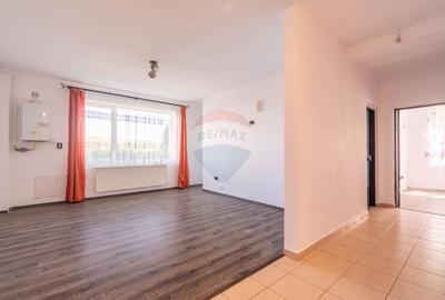 Apartament 3 camere de vanzare in Floresti, Str.Eroilor 80 zona Profi - 3